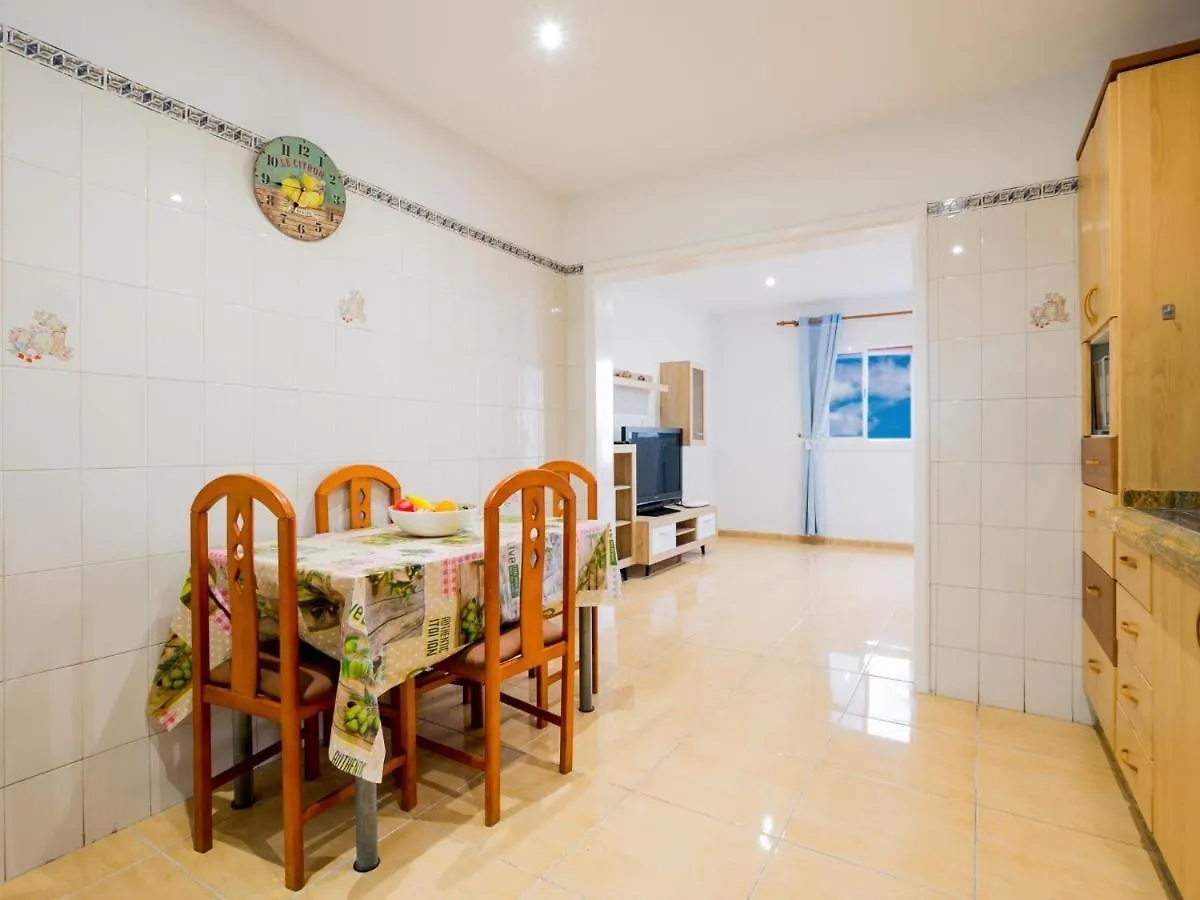 아파트 Apartamento Arona Very Quiet With Wifi