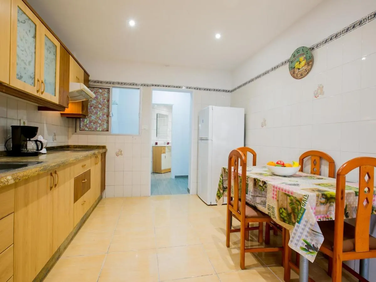 아파트 Apartamento Arona Very Quiet With Wifi 스페인