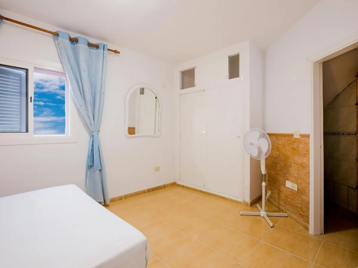Apartamento Arona Very Quiet With Wifi 0*, 아로나 스페인